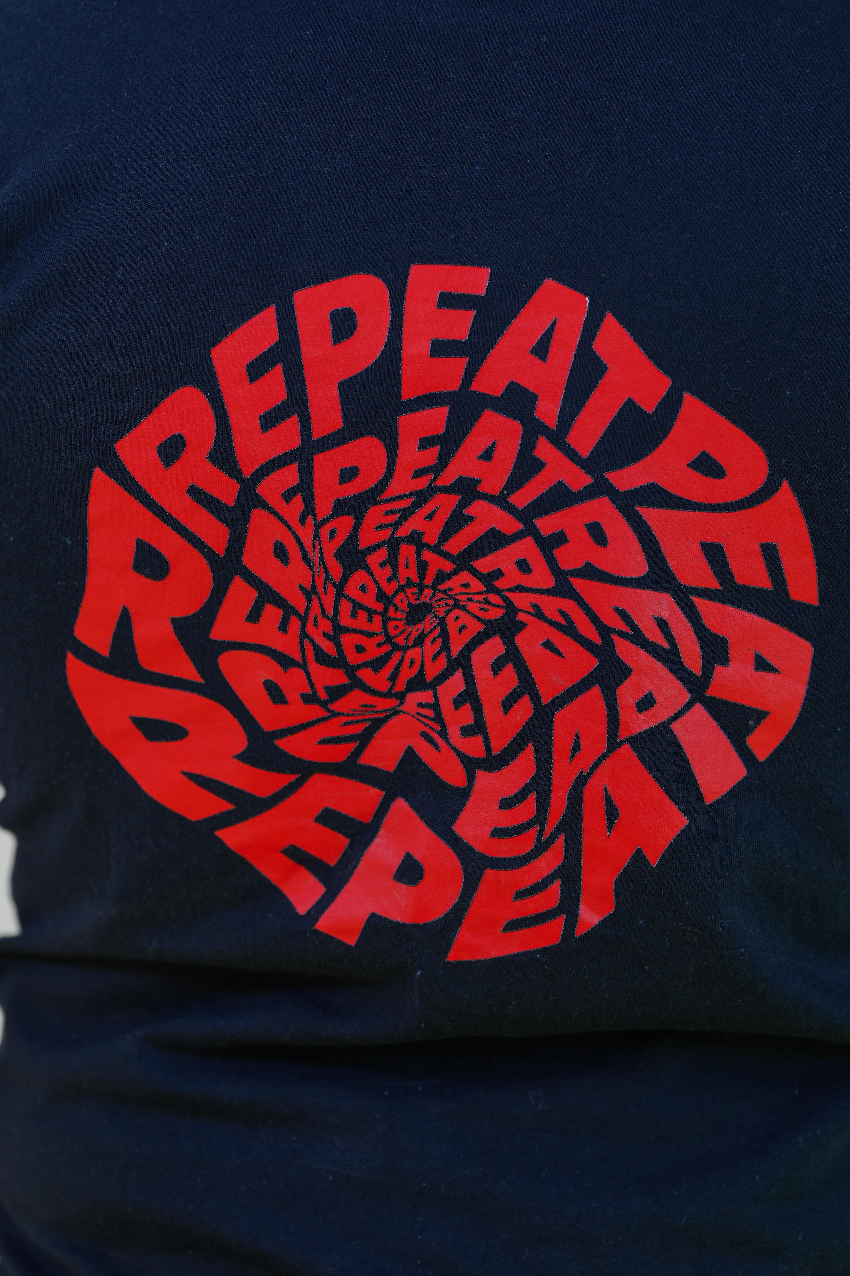 Repeat T-shirt — Navy